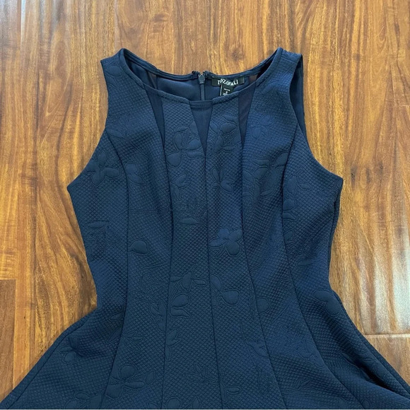 NWOT Roz & Ali Navy Blue A-Line Swing Dress size 2 Petite - Picture 2 of 10